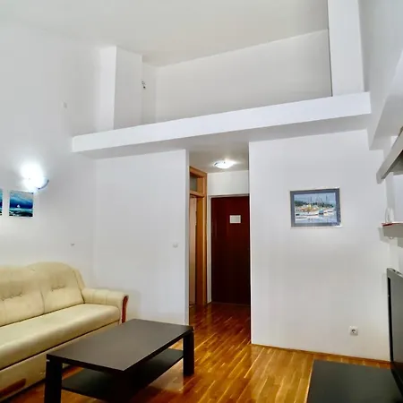 Plaza Apartman Trogir