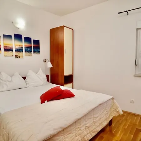 Plaza Apartman Trogir