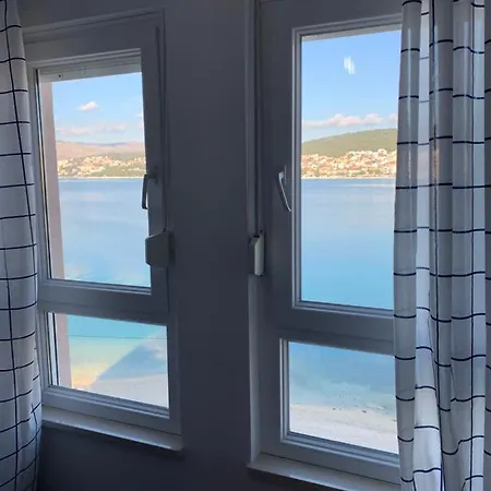 Plaza Apartman Trogir