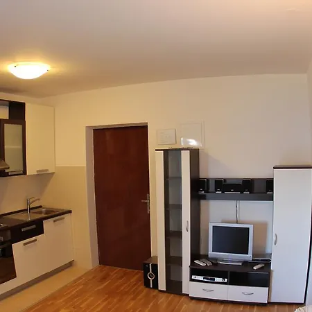 Apartment Plaza *