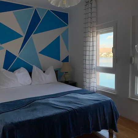 Plaza Apartment