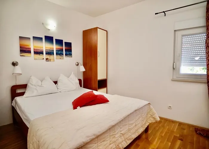 Plaza Апартаменты Трогир